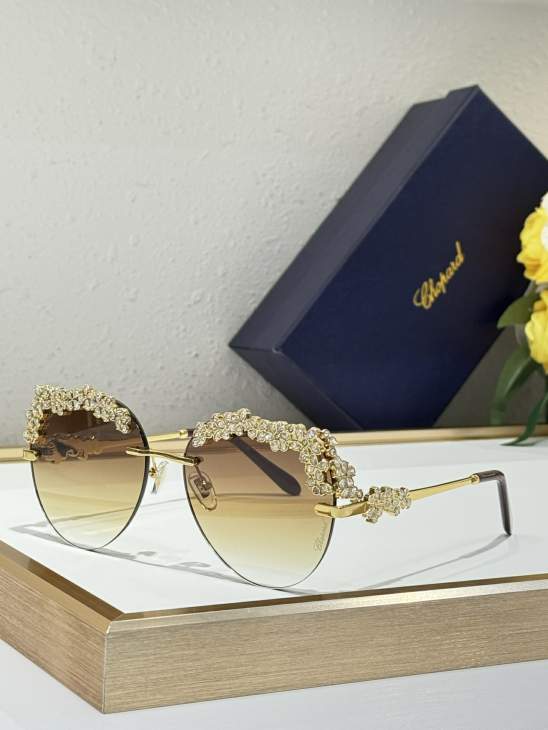 Picture of Chopard Sunglasses _SKUfw73184299fw